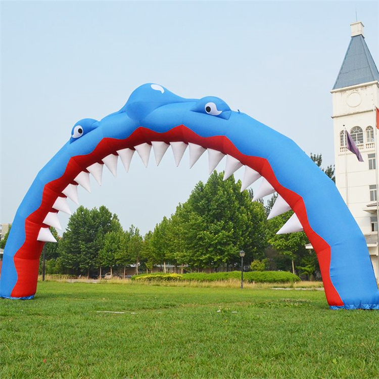 石景山鲨鱼广告拱门